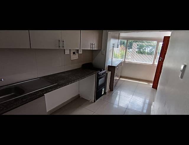 3 BEDROOM FLAT TO LET IN MORNINGSIDE